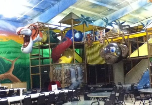 260587_198277773554686_5546881_n